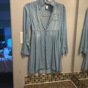 selling a blue Jean dress
